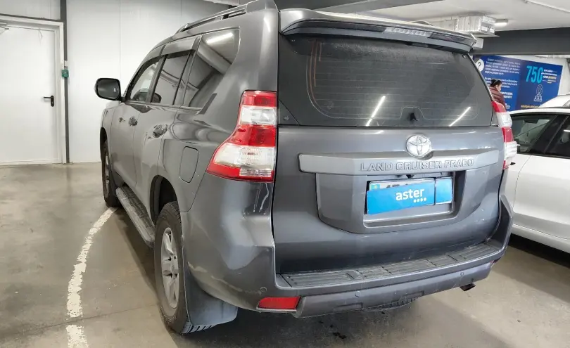 Toyota Land Cruiser Prado 2014 года за 16 990 000 тг. в Астана фото 4