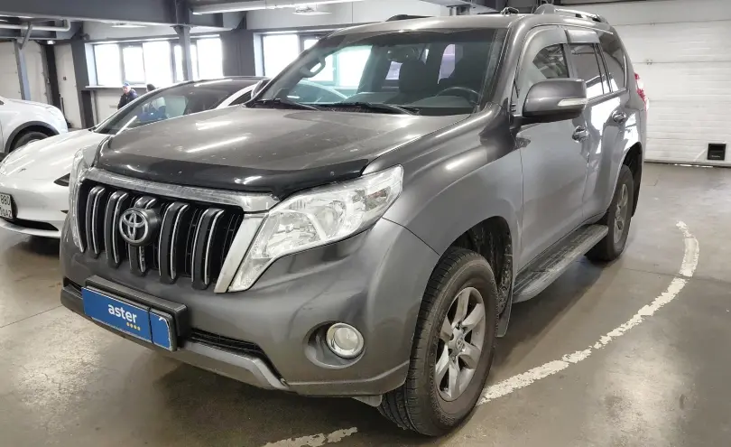 Toyota Land Cruiser Prado 2014 года за 16 990 000 тг. в Астана фото 1