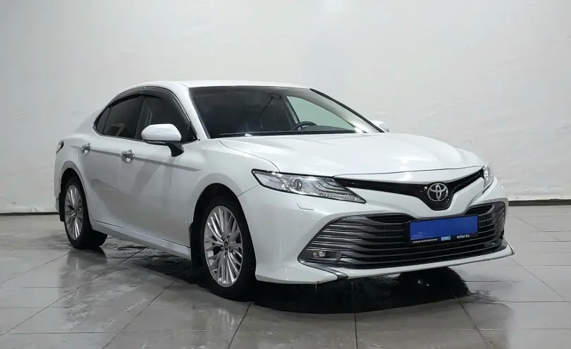Toyota Camry 2019 года за 12 800 000 тг. в Астана фото 3