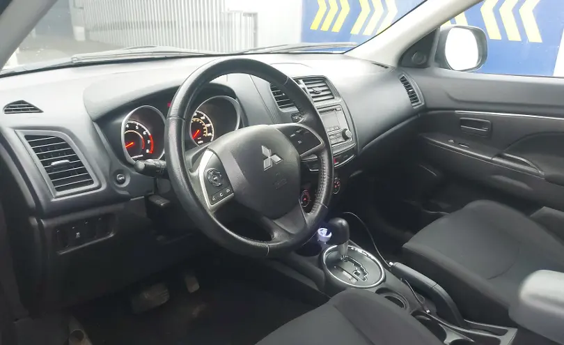 Mitsubishi Outlander Sport 2015 года за 4 490 000 тг. в Алматы фото 5
