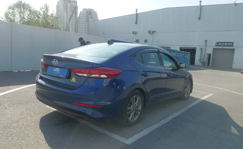 Hyundai Elantra 2018 года за 5 490 000 тг. в Шымкент фото 3