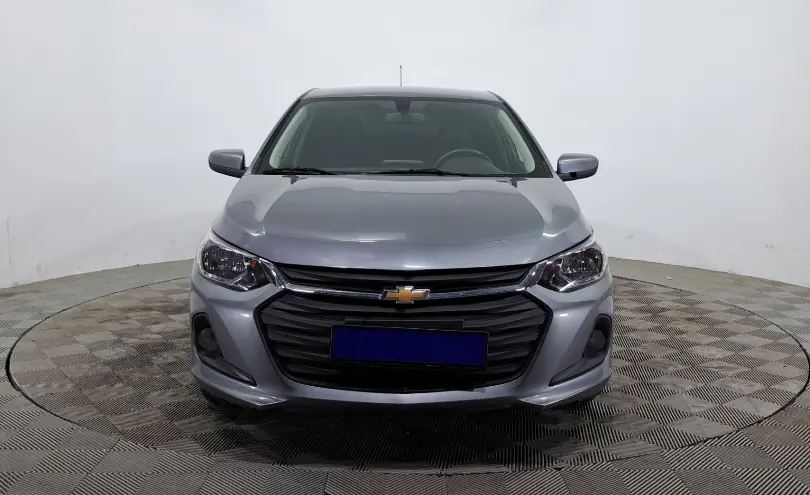 Chevrolet Onix 2023 года за 5 990 000 тг. в Астана фото 2