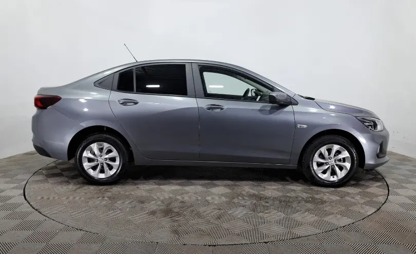Chevrolet Onix 2023 года за 5 990 000 тг. в Астана фото 4