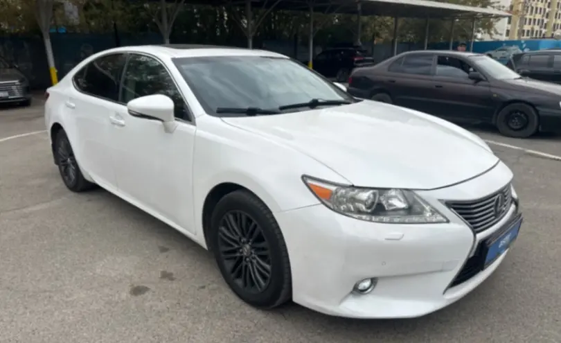 Lexus ES 2014 года за 10 990 000 тг. в Алматы фото 2