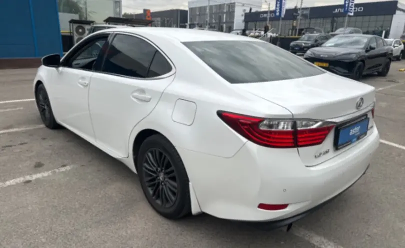 Lexus ES 2014 года за 10 990 000 тг. в Алматы фото 4