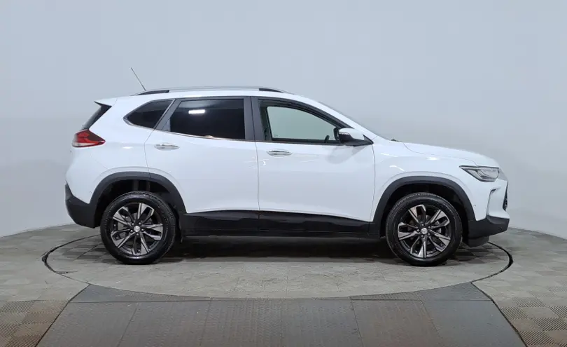 Chevrolet Tracker 2024 года за 7 990 000 тг. в Астана фото 4