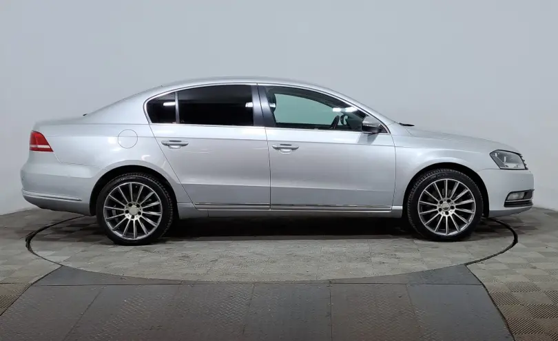 Volkswagen Passat 2014 года за 4 990 000 тг. в Астана фото 4