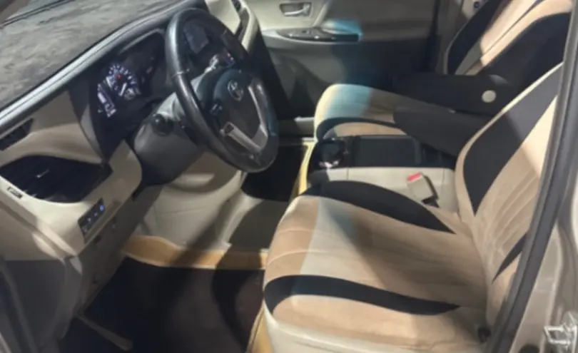 Toyota Sienna 2016 года за 16 900 000 тг. в Алматы фото 5