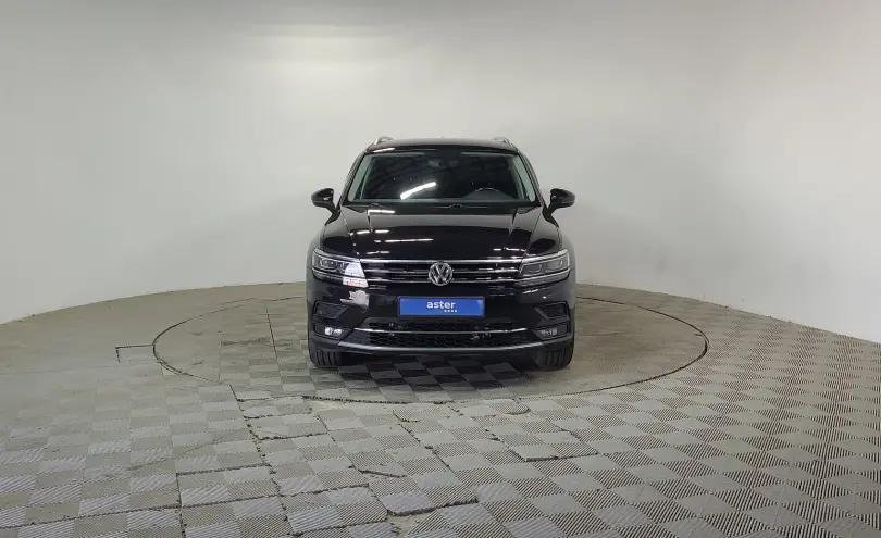 Volkswagen Tiguan 2018 года за 10 190 000 тг. в Алматы фото 2