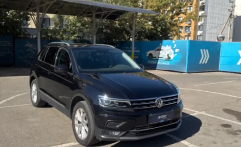 Volkswagen Tiguan 2018 года за 10 190 000 тг. в Алматы фото 2