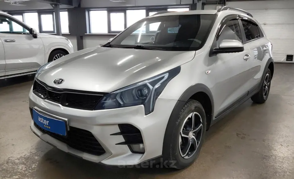 Kia Rio 2021 года за 7 400 000 тг. в Астана