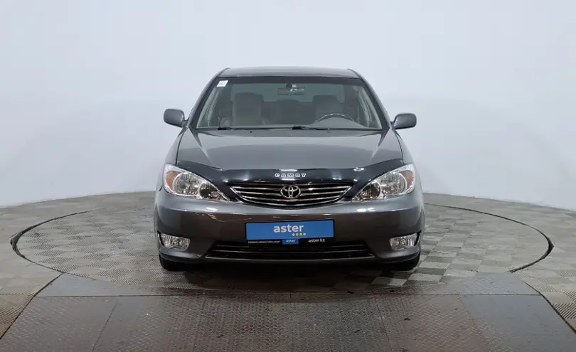 Toyota Camry 2002 года за 3 890 000 тг. в Астана фото 2