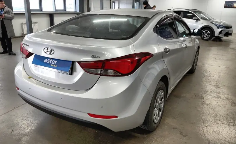 Hyundai Elantra 2015 года за 5 200 000 тг. в Астана фото 3