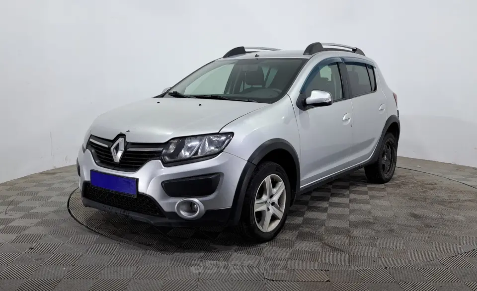 Renault Sandero 2016 года за 2 890 000 тг. в Астана
