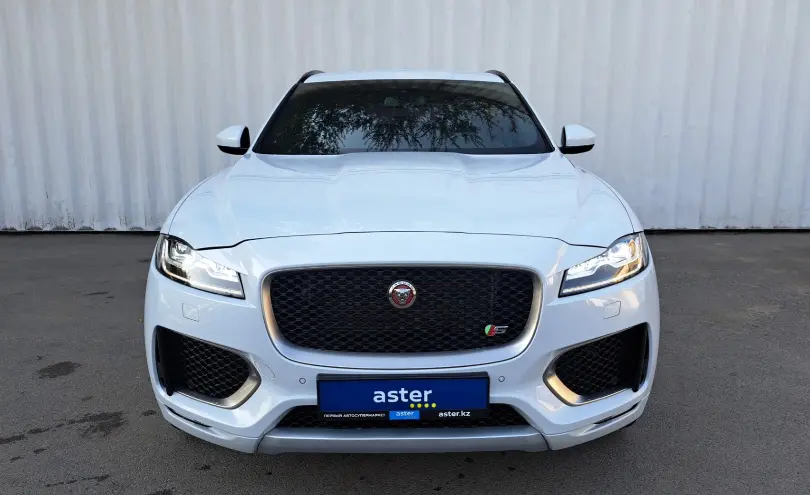 Jaguar F-Pace 2018 года за 13 990 000 тг. в Алматы фото 2