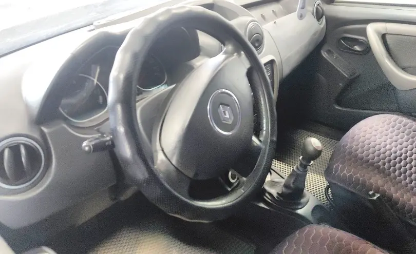 Renault Duster 2014 года за 3 890 000 тг. в Астана фото 5