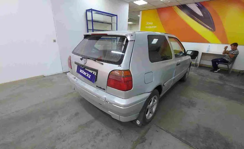 Volkswagen Golf 1992 года за 450 000 тг. в Павлодар фото 3