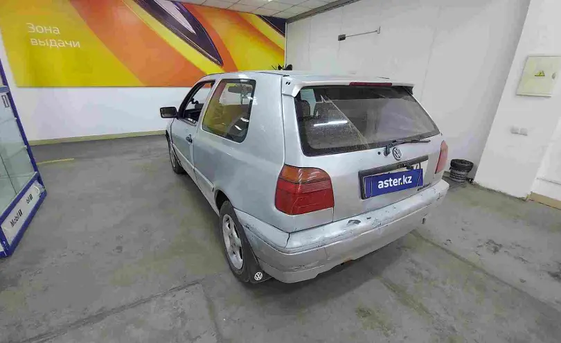Volkswagen Golf 1992 года за 450 000 тг. в Павлодар фото 4