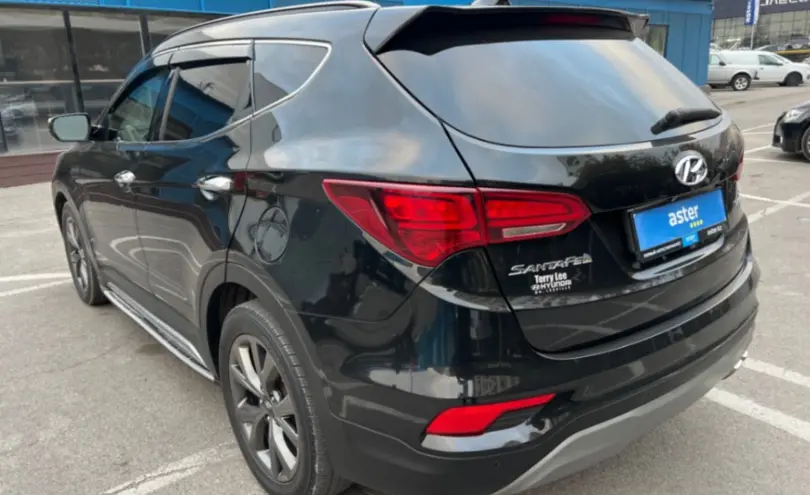 Hyundai Santa Fe 2018 года за 10 000 000 тг. в Алматы фото 4