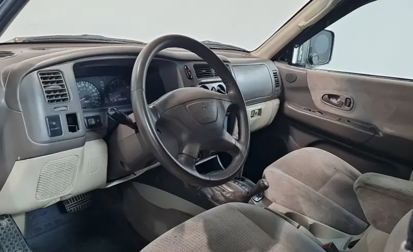 Mitsubishi Montero Sport 2001 года за 1 990 000 тг. в Алматы фото 5