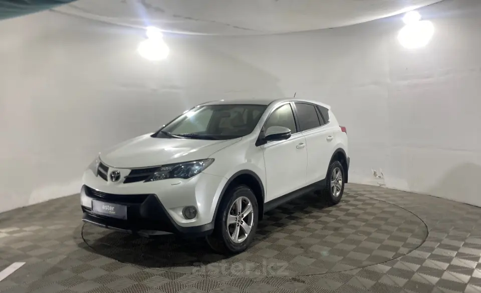 Toyota RAV4 2015 года за 10 190 000 тг. в Павлодар