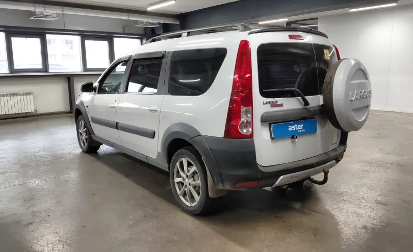LADA (ВАЗ) Largus Cross 2017 года за 3 990 000 тг. в Астана фото 4