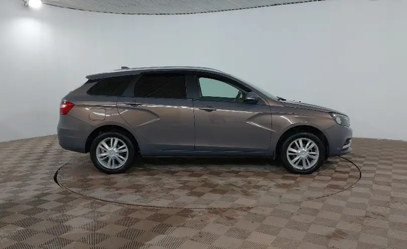LADA (ВАЗ) Vesta 2018 года за 4 190 000 тг. в Астана фото 4