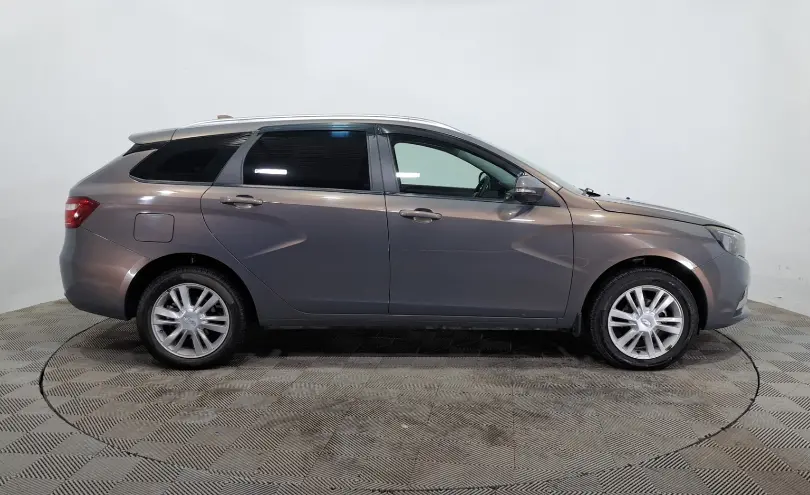 LADA (ВАЗ) Vesta 2018 года за 4 190 000 тг. в Астана фото 4