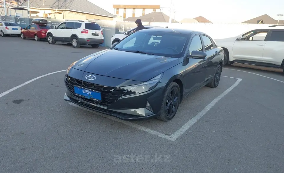 Hyundai Elantra 2022 года за 8 890 000 тг. в Шымкент