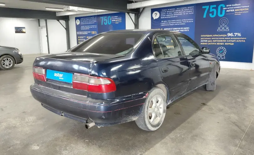 Toyota Carina 1996 года за 850 000 тг. в Астана фото 3