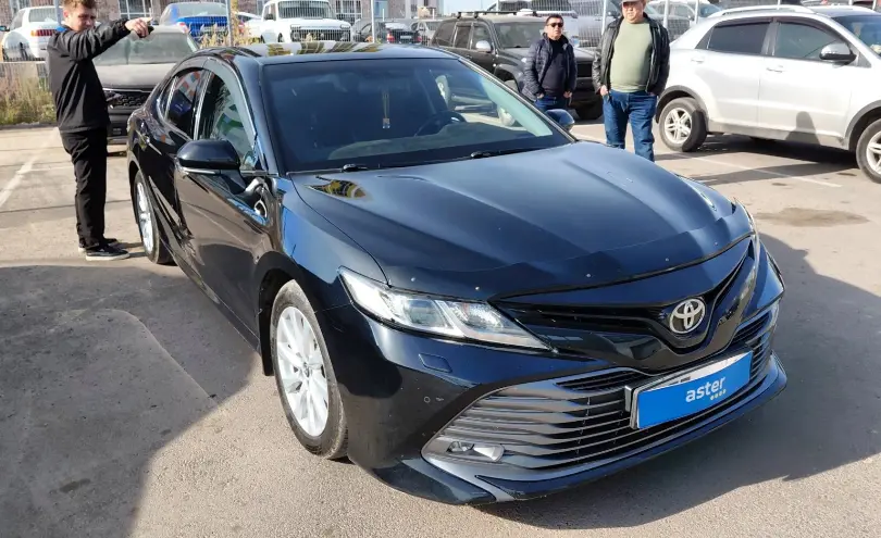 Toyota Camry 2019 года за 11 990 000 тг. в Астана фото 2