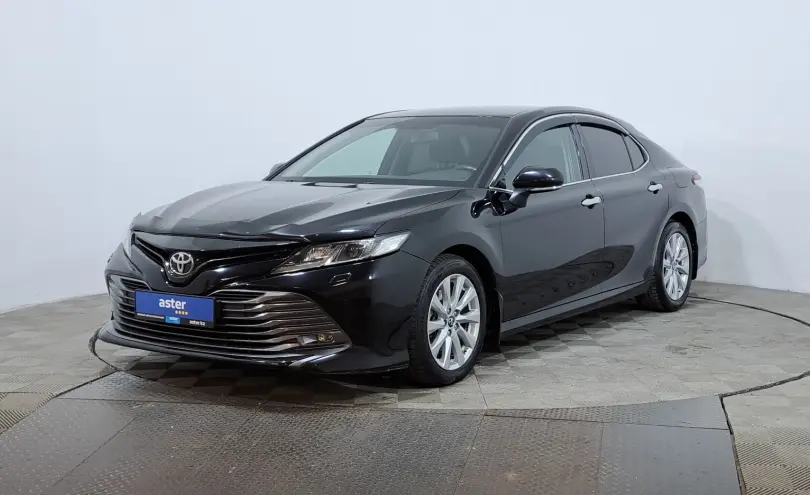 Toyota Camry 2019 года за 11 990 000 тг. в Астана фото 1