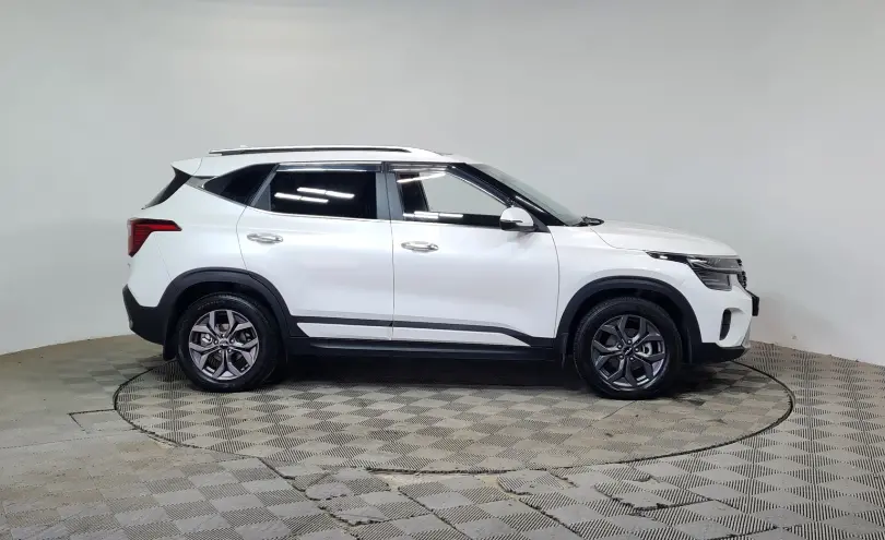 Kia Seltos 2023 года за 8 990 000 тг. в Алматы фото 4
