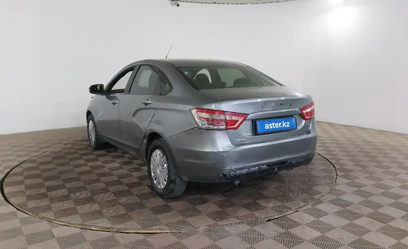 LADA (ВАЗ) Vesta 2018 года за 2 290 000 тг. в Шымкент фото 4