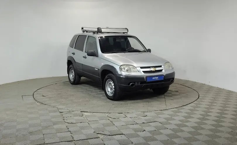 Chevrolet Niva 2013 года за 2 390 000 тг. в Алматы фото 3