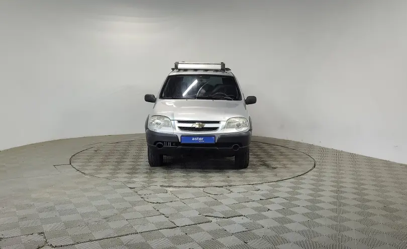 Chevrolet Niva 2013 года за 2 390 000 тг. в Алматы фото 2