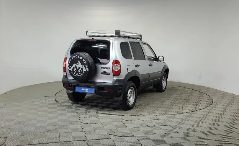 Chevrolet Niva 2013 года за 2 390 000 тг. в Алматы фото 5