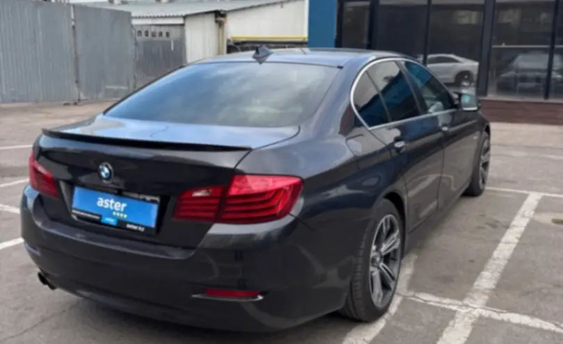 BMW 5 серии 2014 года за 8 290 000 тг. в Алматы фото 3