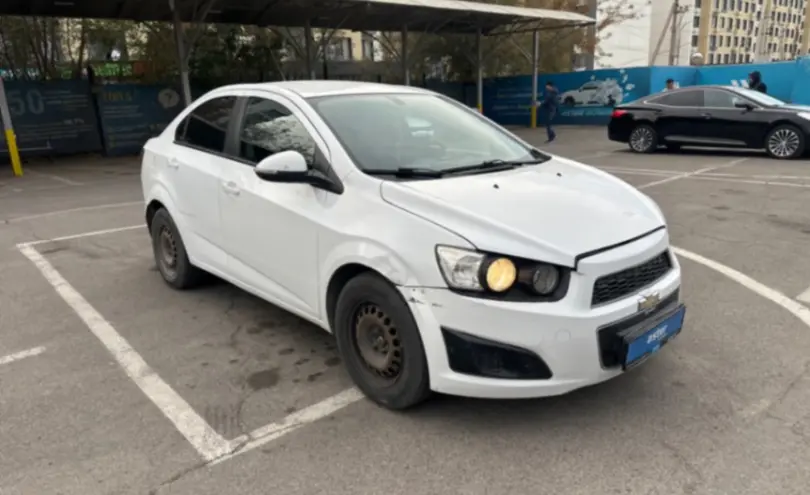 Chevrolet Aveo 2014 года за 2 490 000 тг. в Алматы фото 2