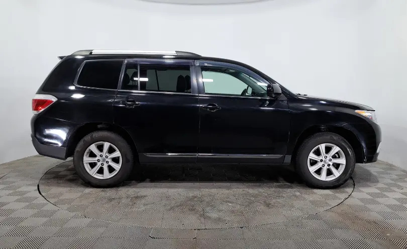 Toyota Highlander 2011 года за 10 890 000 тг. в Астана фото 4