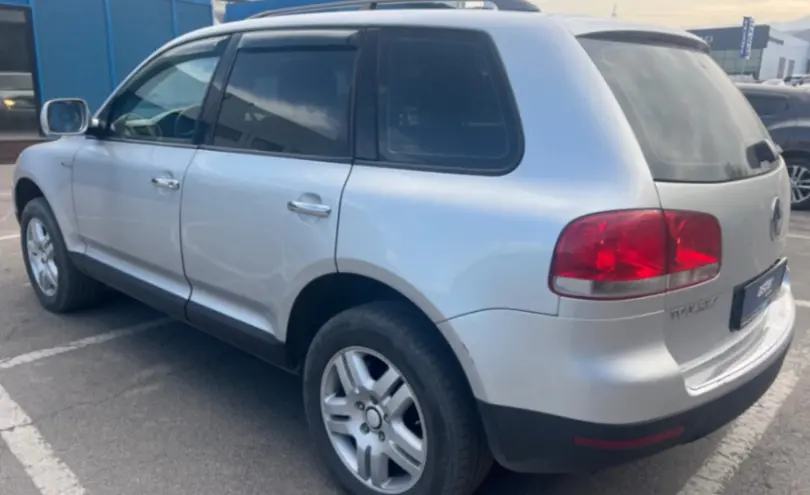 Volkswagen Touareg 2004 года за 3 290 000 тг. в Алматы фото 4