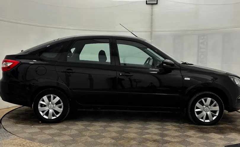 LADA (ВАЗ) Granta 2019 года за 2 700 000 тг. в Актобе фото 4