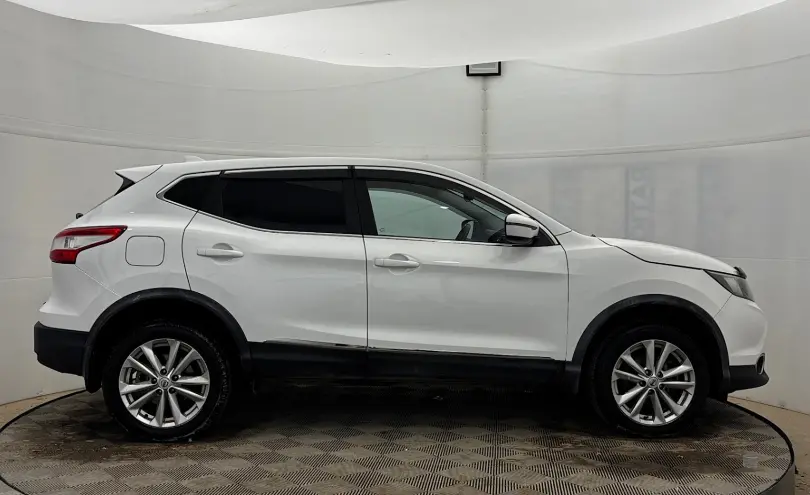 Nissan Qashqai 2018 года за 5 990 000 тг. в Актобе фото 4