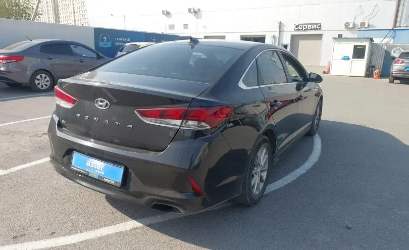 Hyundai Sonata 2018 года за 6 390 000 тг. в Шымкент фото 3