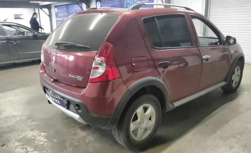 Renault Sandero 2014 года за 3 650 000 тг. в Астана фото 3