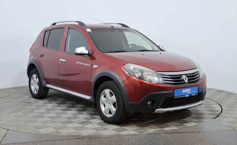 Renault Sandero 2014 года за 3 650 000 тг. в Астана фото 3