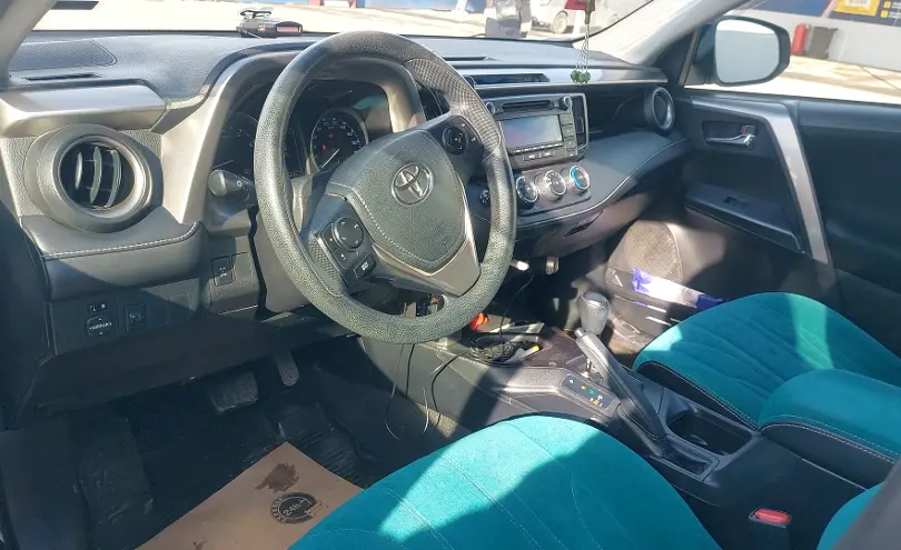 Toyota RAV4 2016 года за 9 990 000 тг. в Астана фото 5