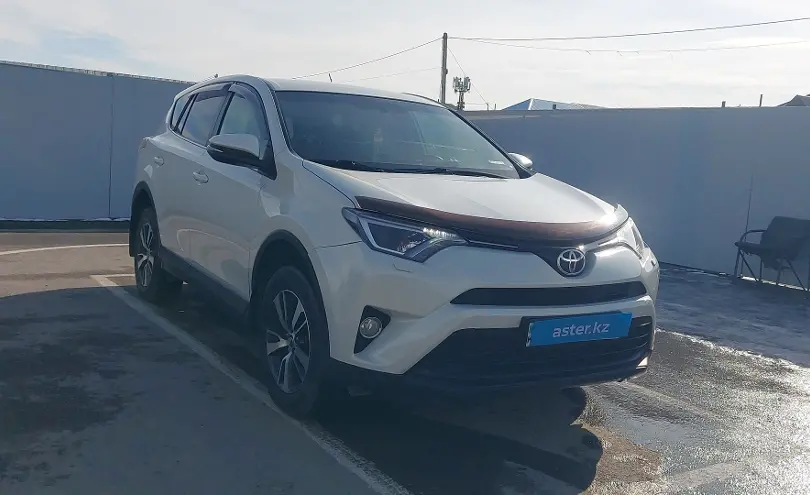 Toyota RAV4 2016 года за 9 990 000 тг. в Астана фото 2