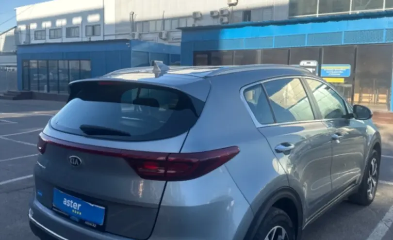 Kia Sportage 2020 года за 9 790 000 тг. в Алматы фото 3