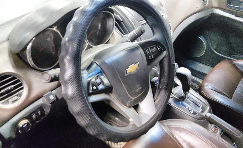 Chevrolet Cruze 2013 года за 1 990 000 тг. в Астана фото 5